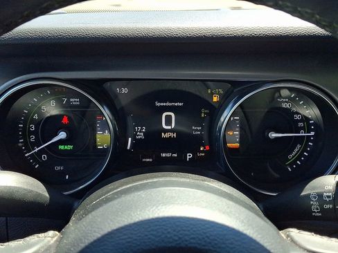 Certified 2023 Jeep Wrangler Unlimited w/ Cold Weather Group image 22