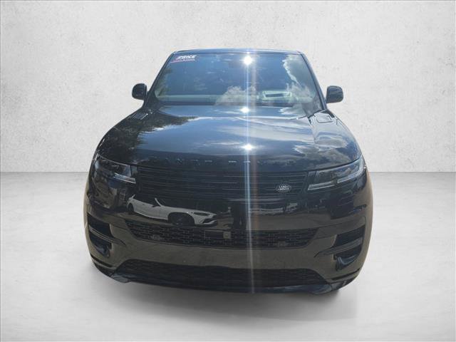 Used 2024 Land Rover Range Rover Sport Dynamic SE AWD/4WD image 2