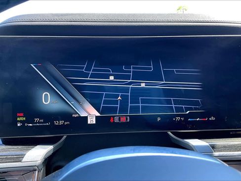 Used 2023 BMW 740i image 24