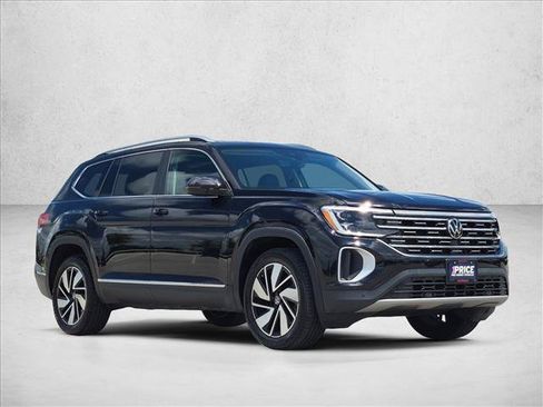 Used 2024 Volkswagen Atlas SEL AWD/4WD image 3