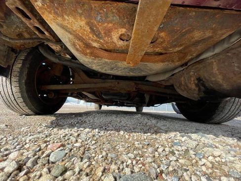 Used 2001 Saturn S-Series SL2 image 15