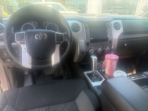 Used 2014 Toyota Tundra SR5 w/ TRD Off Road Package AWD/4WD image 10