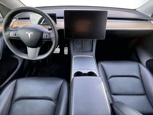 Used 2023 Tesla Model Y Performance image 16