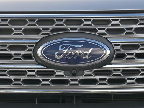 Used 2022 Ford Explorer Limited AWD/4WD image 41