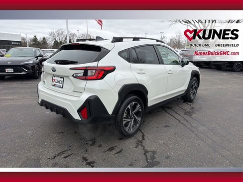 Used 2024 Subaru Crosstrek 2.0i Premium AWD/4WD image 5