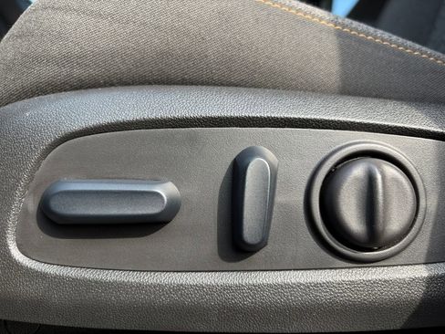 Used 2024 Chevrolet Equinox LT image 14