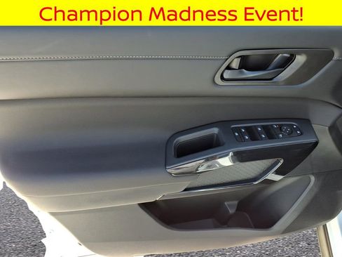 New 2026 Nissan Pathfinder SV image 15