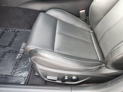 Used 2023 Genesis G70 2.0T RWD image 22