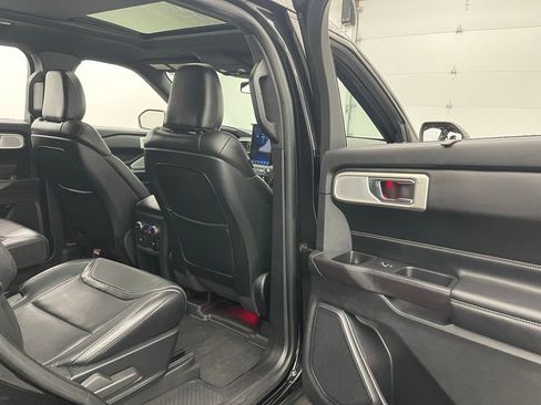 Used 2020 Ford Explorer ST w/ ST Street Pack AWD/4WD image 39