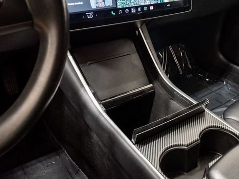Used 2018 Tesla Model 3 Long Range RWD image 22