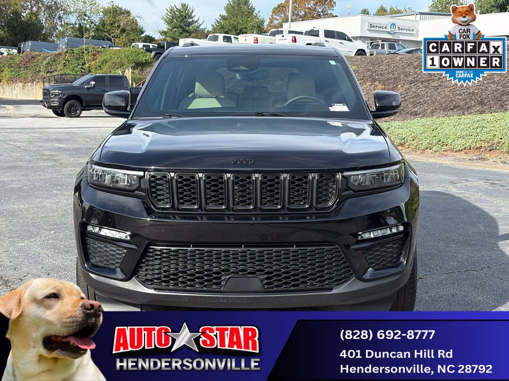 Used 2023 Jeep Grand Cherokee Limited w/ Black Appearance Package AWD/4WD image 7