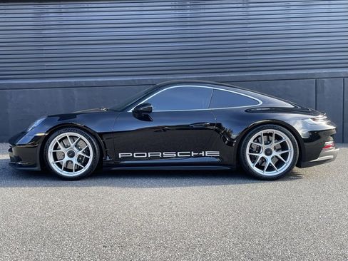 Certified 2024 Porsche 911 GT3 RS image 2
