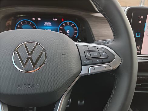 New 2026 Volkswagen Atlas SEL Premium R-Line AWD/4WD image 16