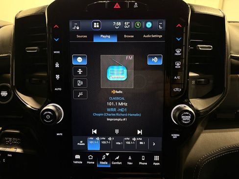 Used 2022 RAM 2500 Limited w/ Towing Technology Group image 26