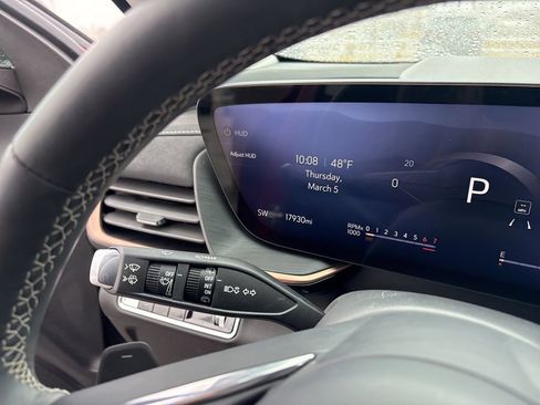 Used 2025 Buick Envision Sport Touring image 44