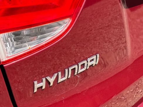 Used 2012 Hyundai Tucson Limited w/ Premium Pkg FWD image 9