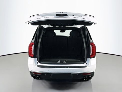 Used 2023 GMC Yukon Denali w/ LPO, Floor Liner Package AWD/4WD image 29