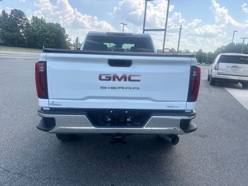 Used 2026 GMC Sierra 2500 SLT w/ SLT Convenience Package AWD/4WD image 6