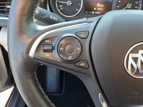Used 2020 Buick Regal Essence image 28