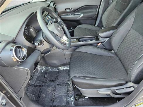 Used 2024 Nissan Kicks SV w/ Interior Electronics Package FWD image 19