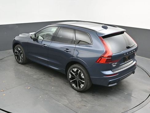 New 2026 Volvo XC60 B5 Plus AWD/4WD image 24
