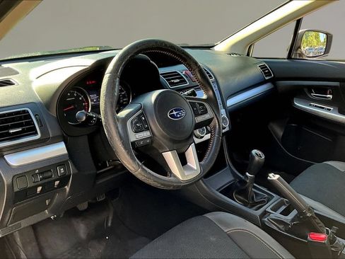 Used 2017 Subaru Crosstrek 2.0i Premium AWD/4WD image 12