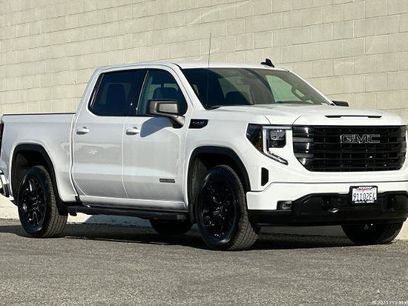 Used 2025 GMC Sierra 1500 Elevation w/ Preferred Package