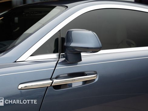 Used 2019 Rolls-Royce Wraith image 9
