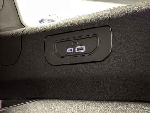 Used 2024 Jeep Grand Cherokee L Altitude image 31