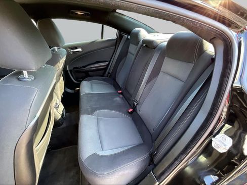 Used 2018 Dodge Charger SXT w/ Blacktop Package RWD image 19