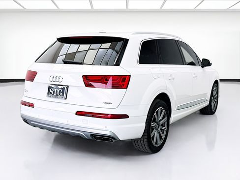 Used 2019 Audi Q7 2.0T Premium w/ Convenience Package AWD/4WD image 4