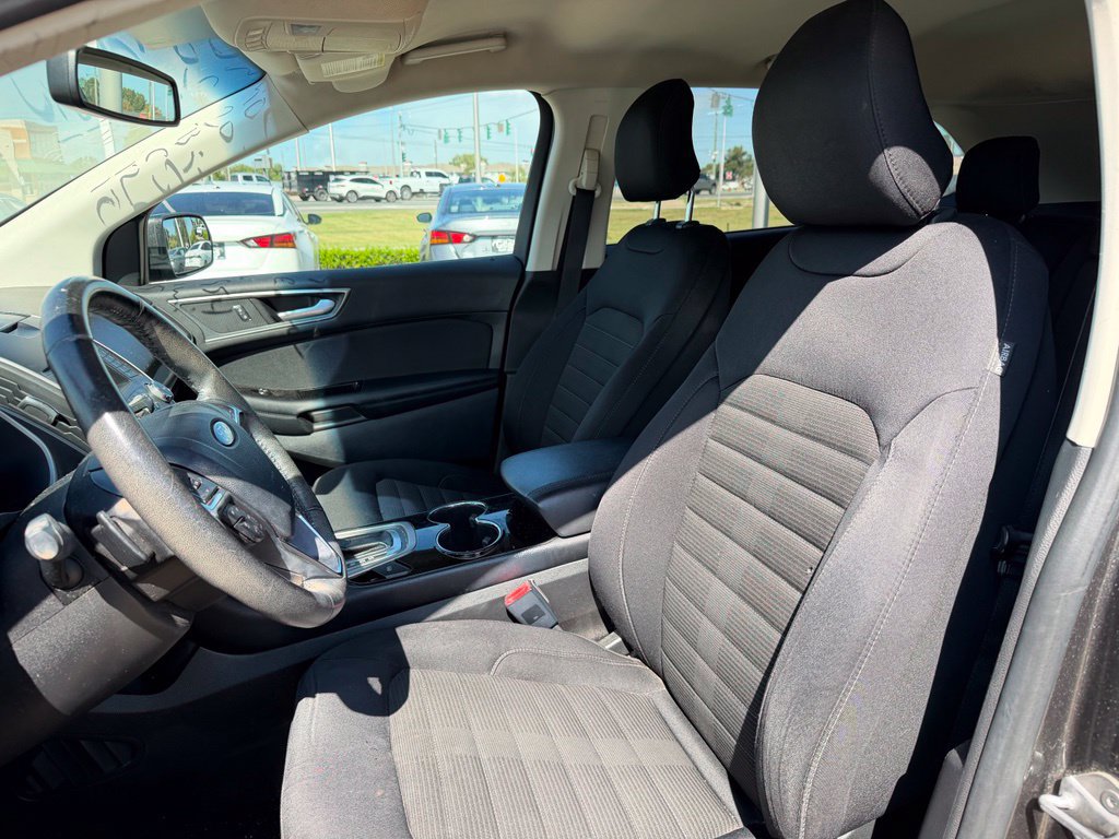 Used 2018 Ford Edge SEL FWD image 11