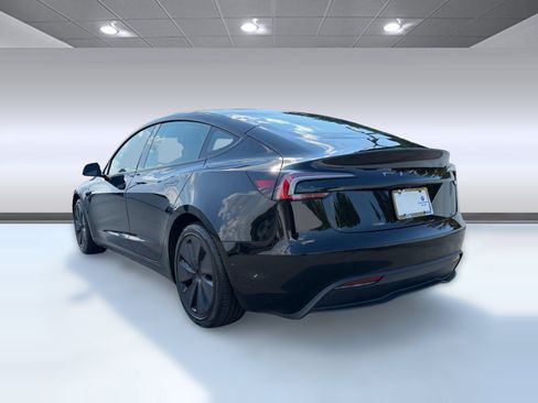 Used 2024 Tesla Model 3 Long Range RWD image 3
