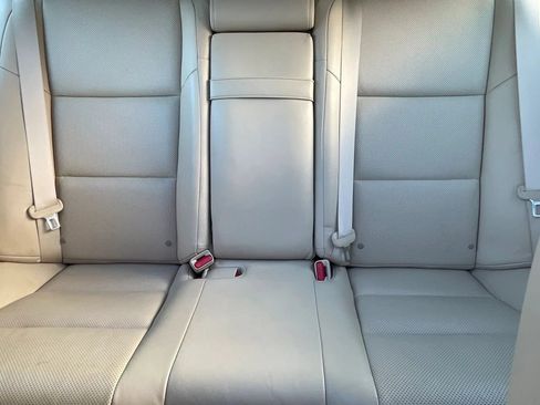 Used 2013 Lexus ES 350 w/ Luxury Pkg FWD image 32