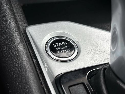 Used 2025 Nissan Altima 2.5 SV FWD image 23