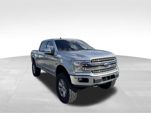 Used 2020 Ford F150 Lariat w/ Equipment Group 502A Luxury AWD/4WD image 4