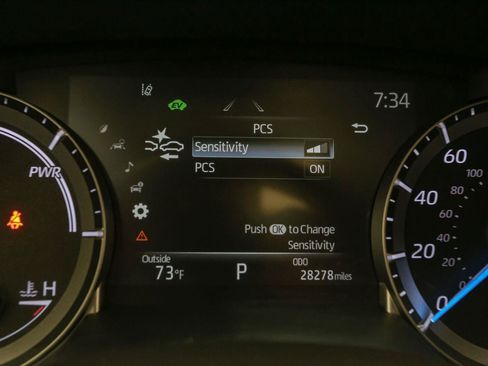 Used 2023 Toyota Highlander XLE AWD/4WD image 41