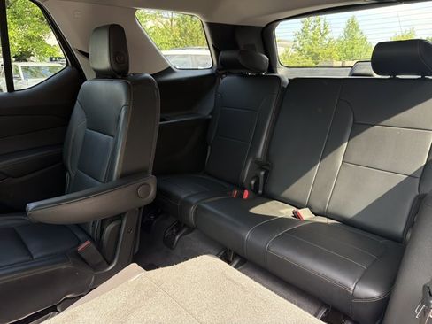 Used 2018 Chevrolet Traverse Premier AWD/4WD image 27