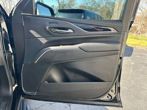 Used 2024 Cadillac Escalade Sport w/ Touring Package AWD/4WD image 14