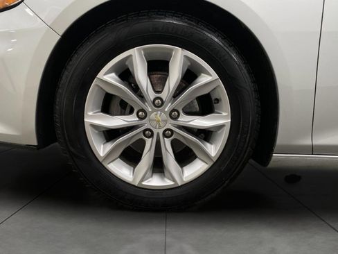 Used 2020 Chevrolet Malibu LT image 12