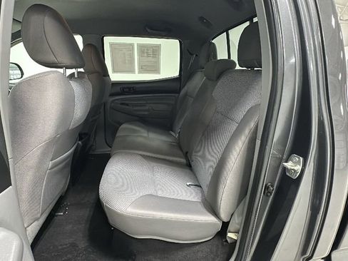 Used 2012 Toyota Tacoma TRD Sport image 11