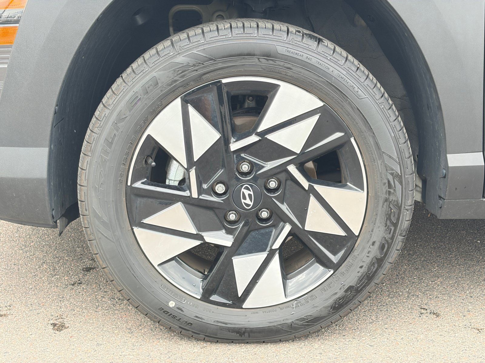 Used 2024 Hyundai Kona SEL AWD/4WD image 11