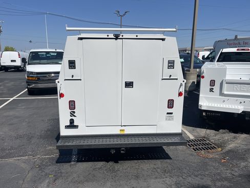 New 2024 Chevrolet Express 3500 w/ Power Convenience Package RWD image 6