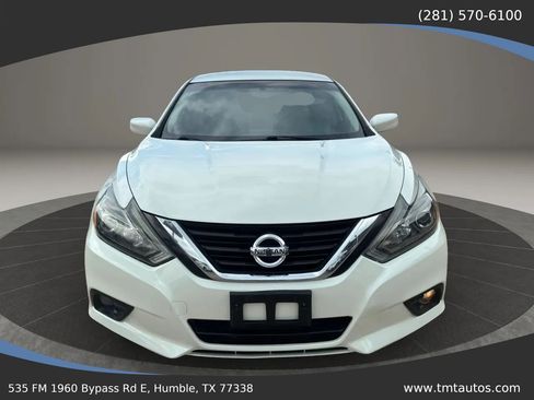 Used 2018 Nissan Altima 2.5 SR w/ SR Special Edition FWD image 2