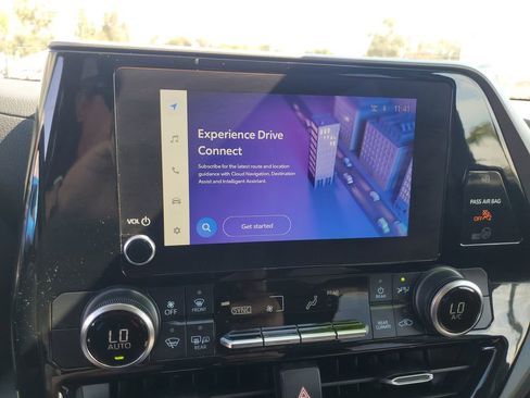 Used 2024 Toyota Highlander LE image 16