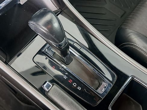 Used 2016 Honda Accord Sport image 23