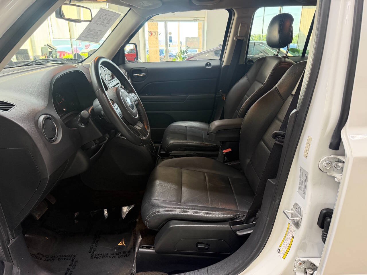 Used 2015 Jeep Patriot High Altitude AWD/4WD image 12