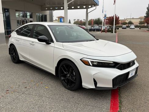 New 2025 Honda Civic Sport image 3