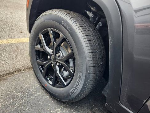 New 2026 Jeep Grand Cherokee Altitude AWD/4WD image 22