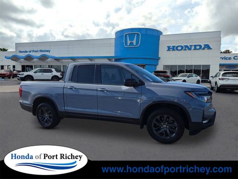 Used 2023 Honda Ridgeline Sport image 1